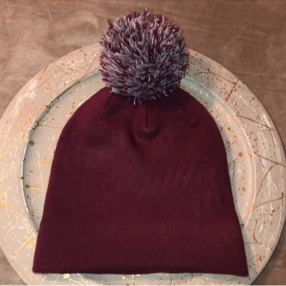 Under Armour Women’s Burgundy Gray Winter Knit Pom Pom Hat - Picture 3 of 9